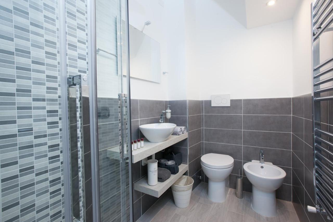 Amazing And New Penthouse In City Center Milan Exterior photo