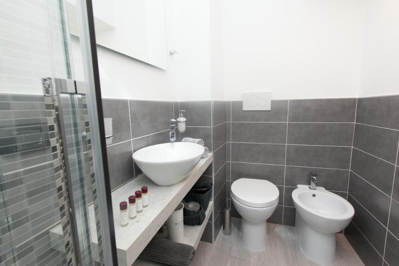 Amazing And New Penthouse In City Center Milan Exterior photo